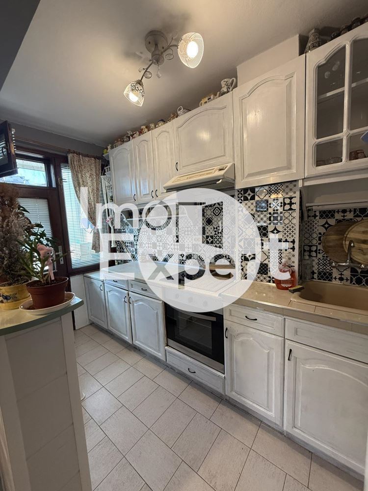 Тристаен обзаведен мезонет с акт16 в района на Борисовата градина !!!-0 Тристаен обзаведен мезонет с акт16 в района на Борисовата градина !!! - 0