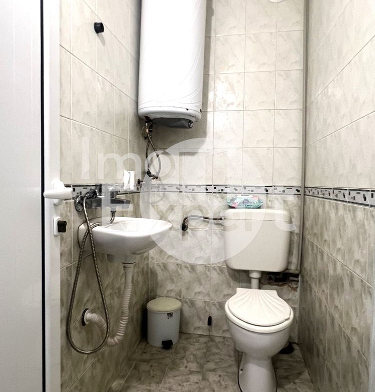 Продава се втори и трети етаж от къща в с. Равадиново!!! - 0