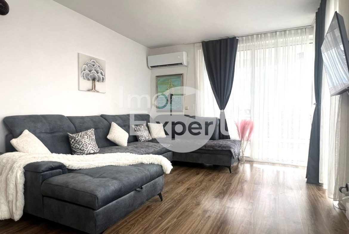 Продава се втори и трети етаж от къща в с. Равадиново!!! - 0