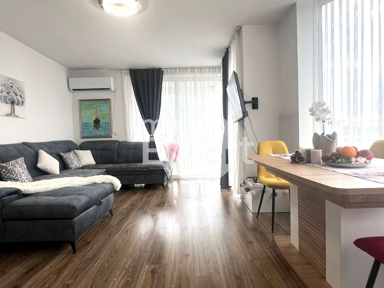 Продава се втори и трети етаж от къща в с. Равадиново!!!-0 Продава се втори и трети етаж от къща в с. Равадиново!!! - 0