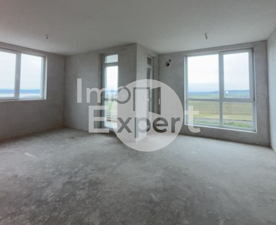 Тристаен апартамент в нова сграда - жк. Меден Рудник - 0