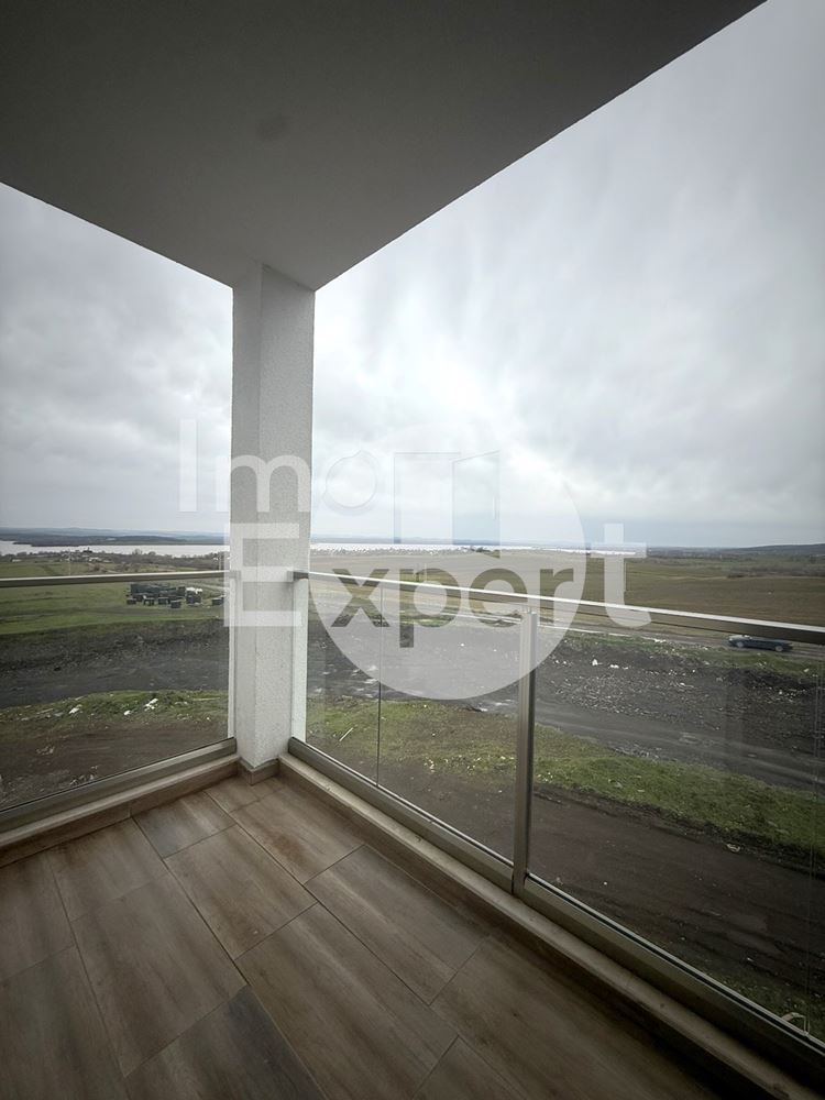 Тристаен апартамент в нова сграда - жк. Меден Рудник - 0