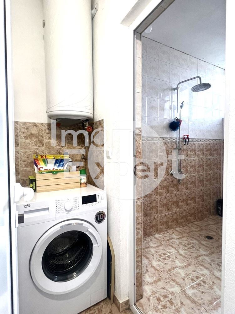 Продава се втори и трети етаж от къща в с. Равадиново!!!-0 Продава се втори и трети етаж от къща в с. Равадиново!!! - 0