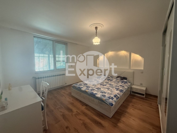 Едноетажна къща в град Айтос - 0