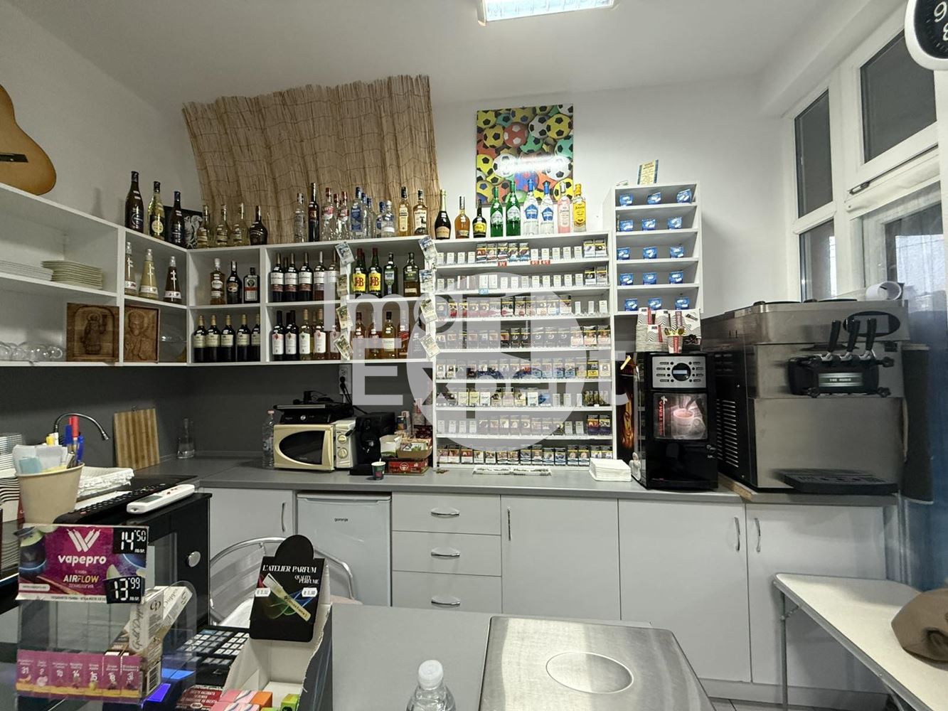 Разработен и оборудван магазин под наем - жк. Меден Рудник - 0