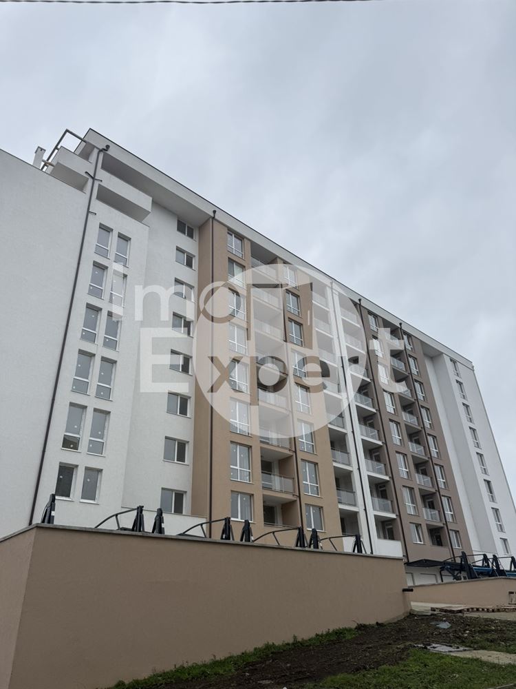 Тристаен апартамент в нова сграда - жк. Меден Рудник - 0