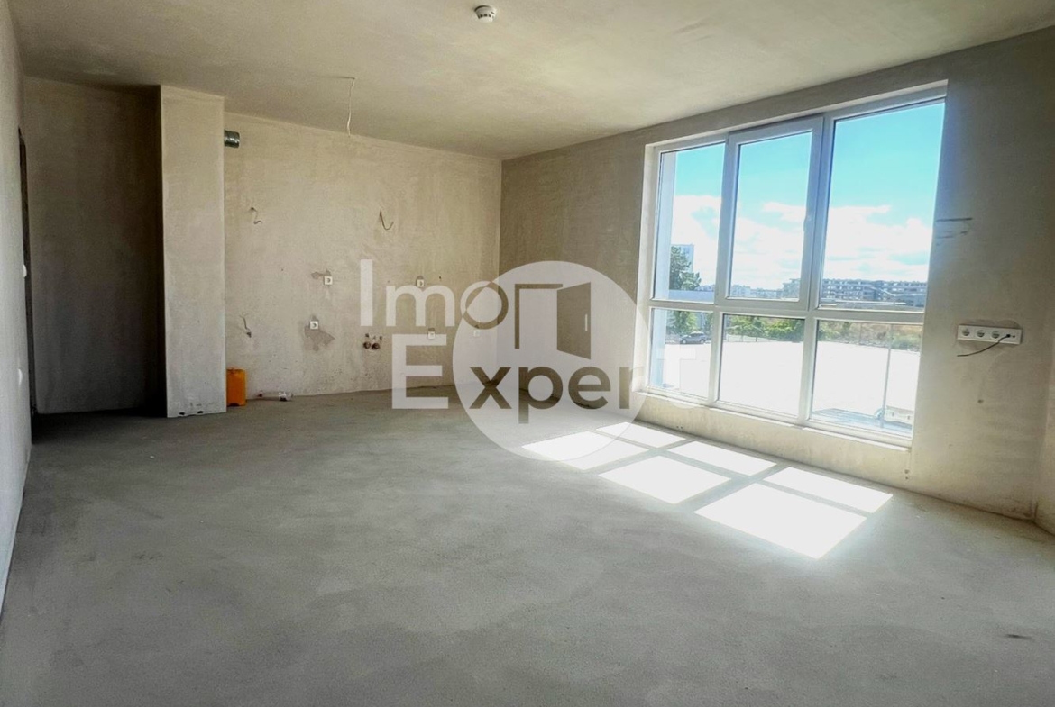 Просторен двустаен апартамент до болница “Сърце и Мозък” - 0