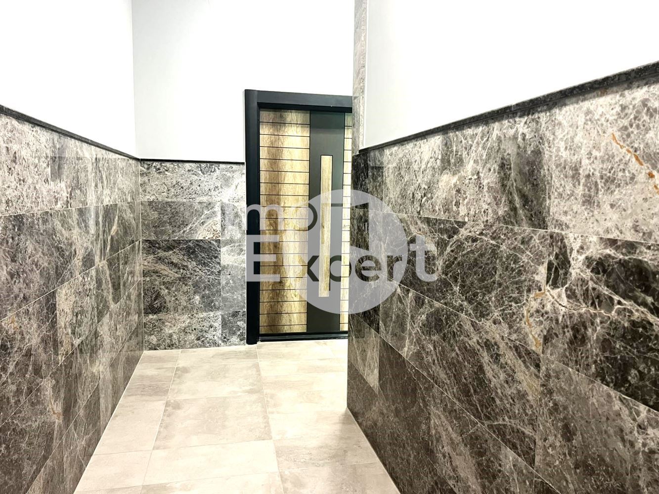 Двустаен апартамент с АКТ 16 до “Сърце и МОЗЪК”-0 Двустаен апартамент с АКТ 16 до "Сърце и МОЗЪК" - 0