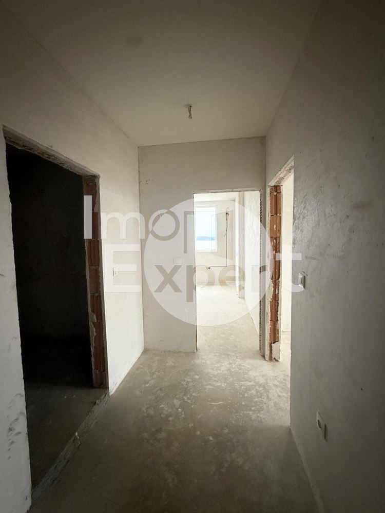 Тристаен апартамент в нова сграда - жк. Меден Рудник - 0