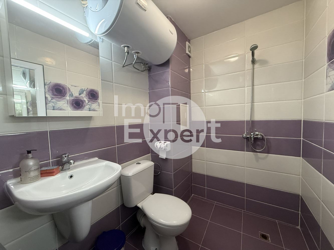 Двустаен апартамент под наем- жк.Меден Рудник-зона А-0 Двустаен апартамент под наем- жк.Меден Рудник-зона А - 0