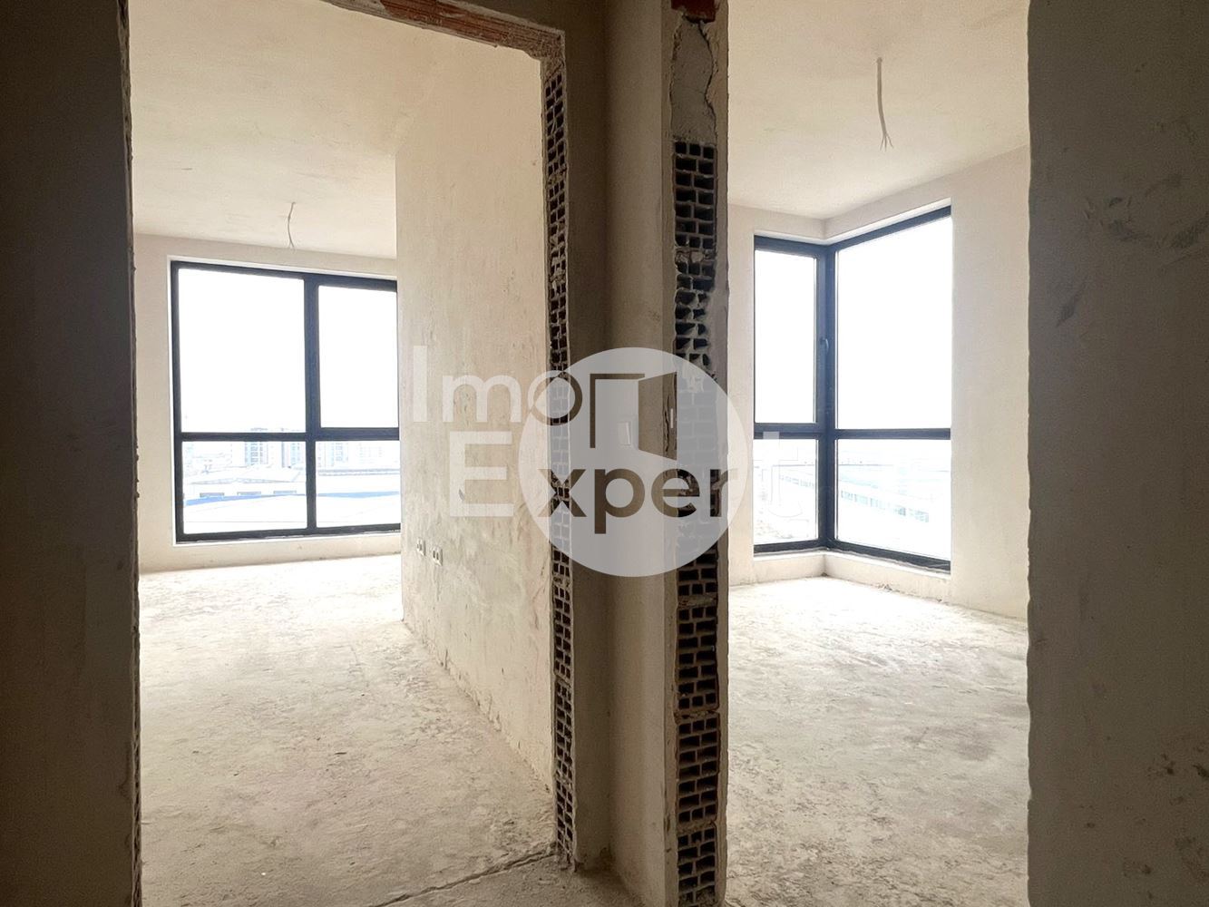 Двустаен апартамент с АКТ 16 до "Сърце и МОЗЪК" - 0