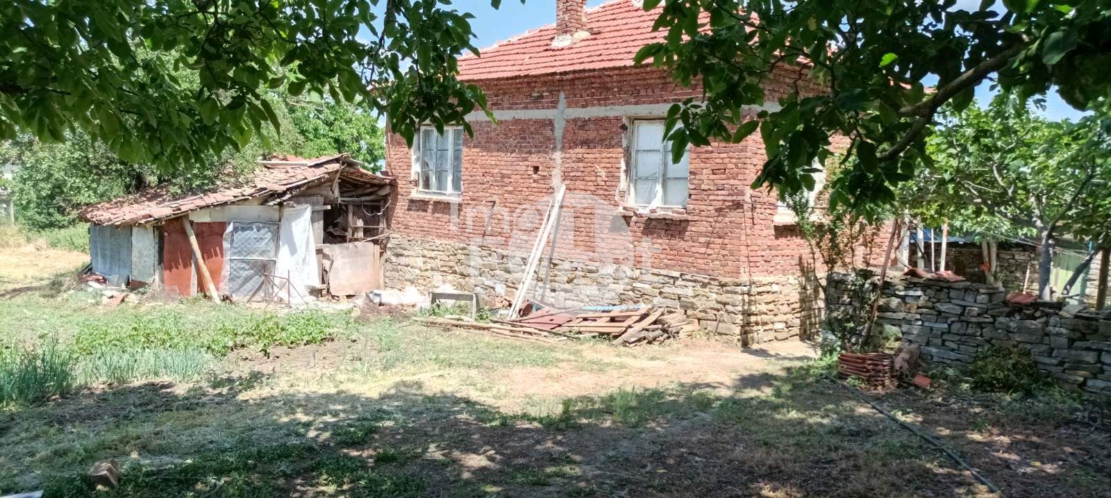 Едноетажна къща в живописно село Искра област Бургас-0 Едноетажна къща в живописно село Искра област Бургас - 0