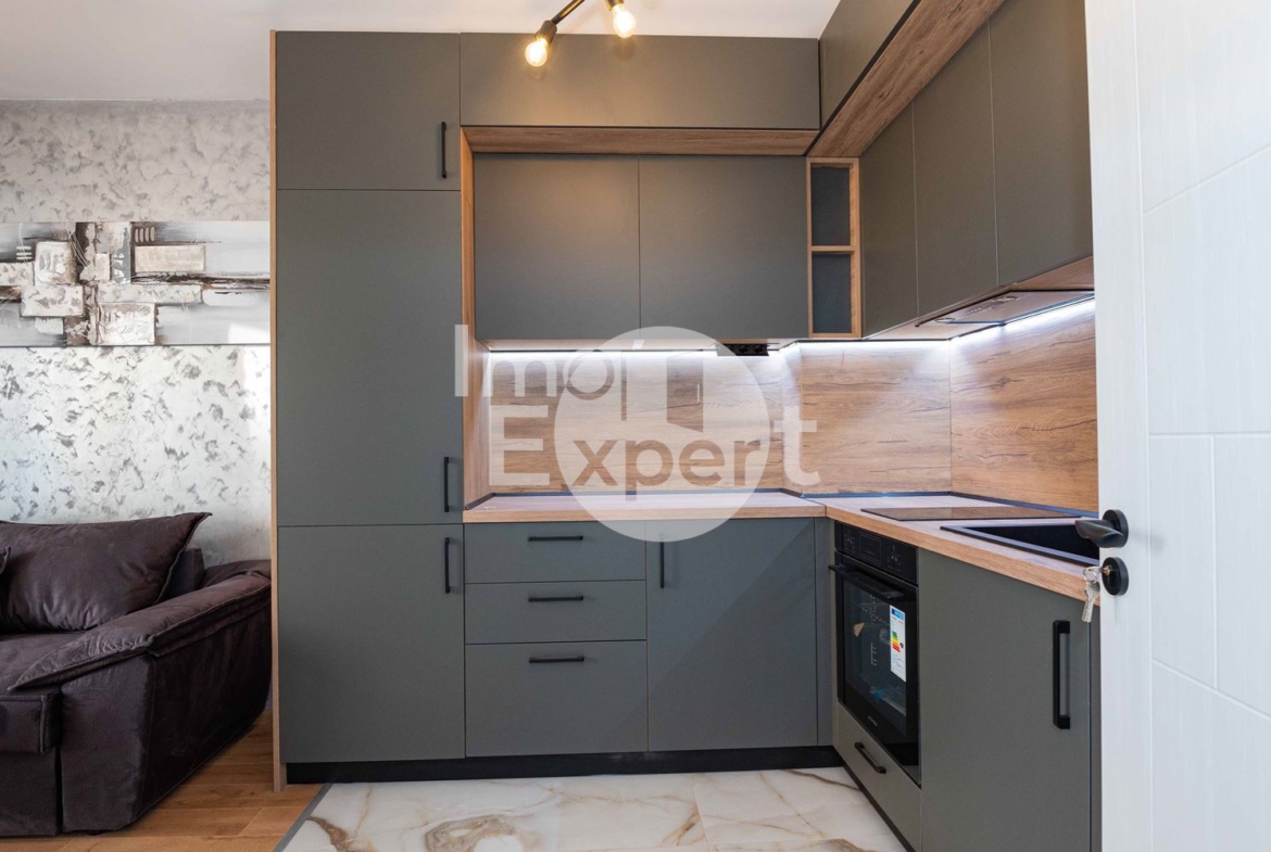 Апартамент с възможност за три спални с акт16 Меден рудник до Парка - 0