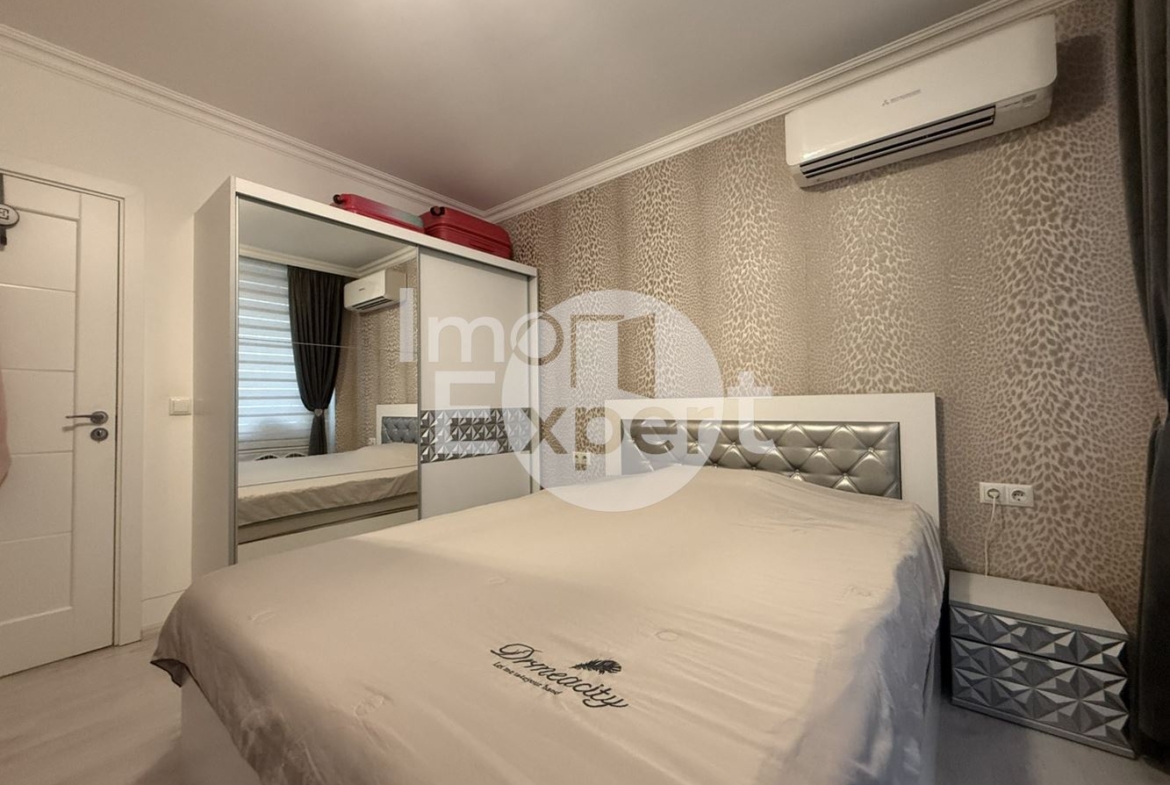 Апартамент с възможност за три спални с акт16 Меден рудник до Парка - 0