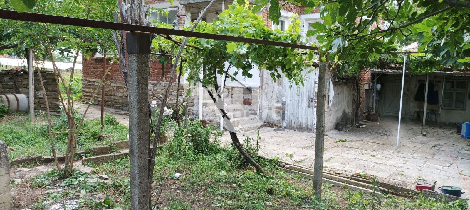 Едноетажна къща в живописно село Искра област Бургас-0 Едноетажна къща в живописно село Искра област Бургас - 0