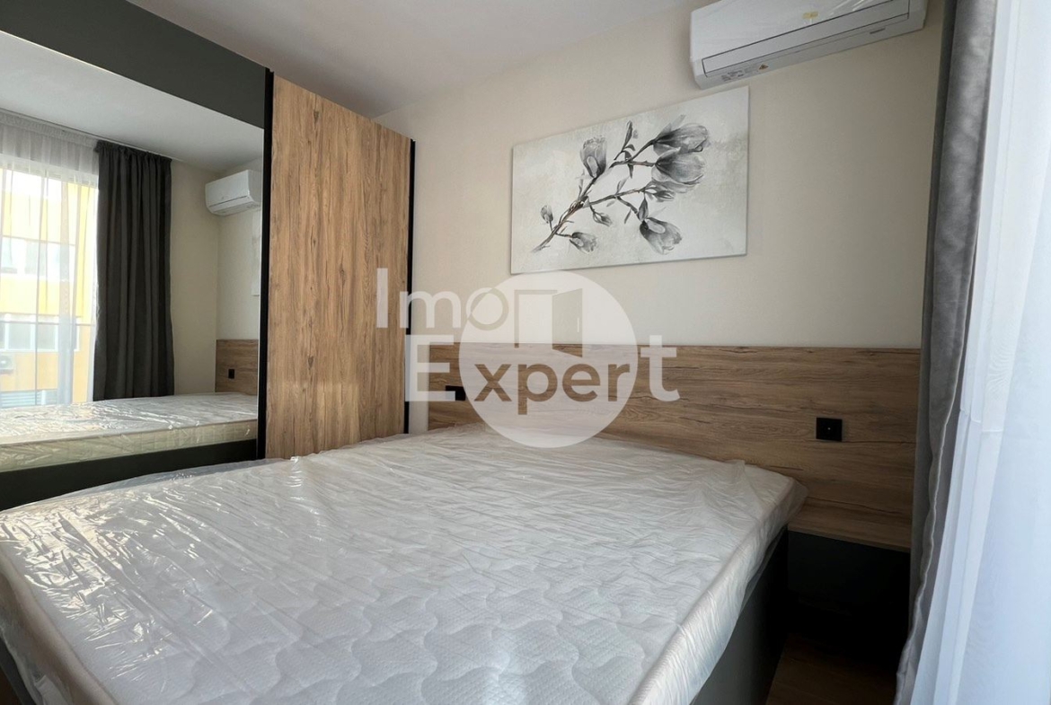 Апартамент с възможност за три спални с акт16 Меден рудник до Парка - 0