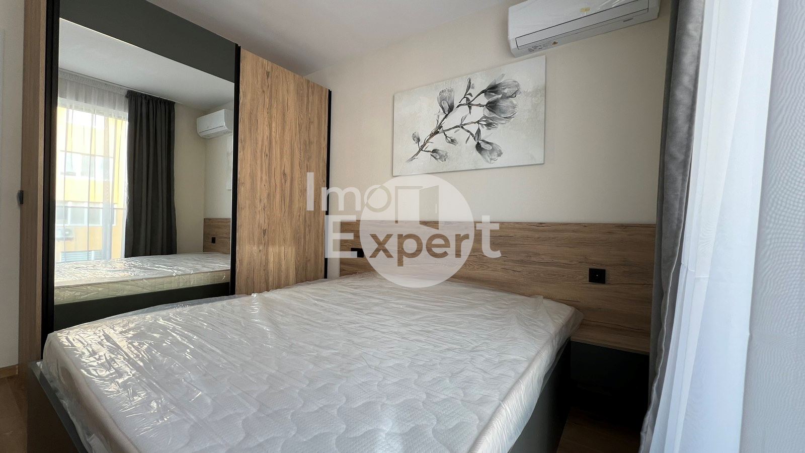 Апартамент с възможност за три спални с акт16 Меден рудник до Парка-0 Апартамент с възможност за три спални с акт16 Меден рудник до Парка - 0