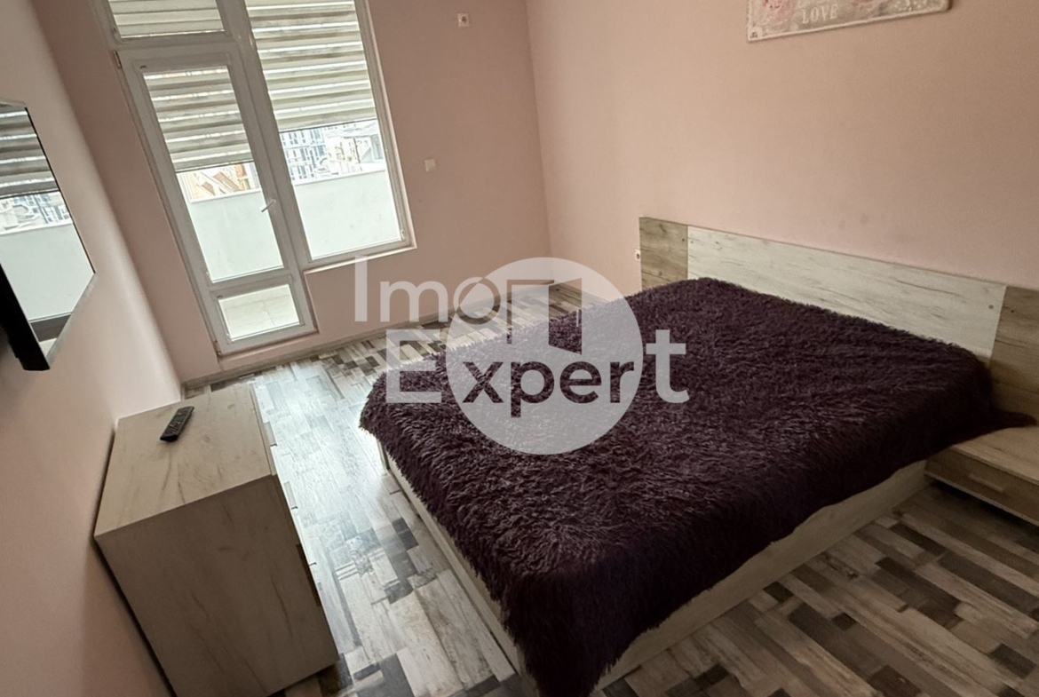 Обзаведен двустаен апартамент в жк.Меден рудник зона А с акт16 - 0