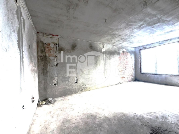 Тристаен апартамент с акт16 жк.Меден рудник зона В - 0