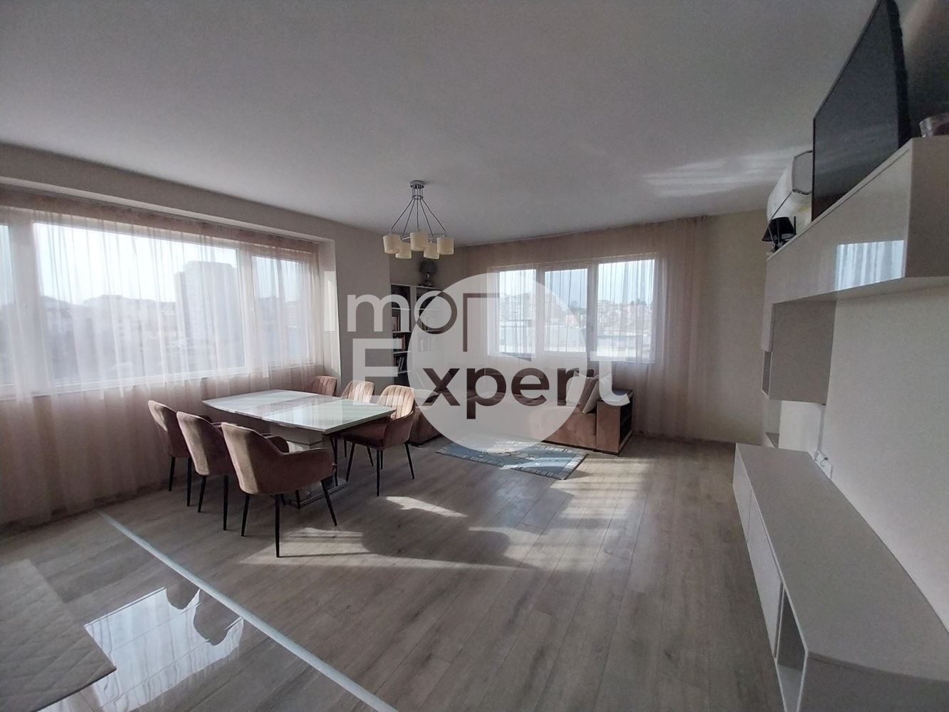 Чисто нов, просторен и обзаведен апартамент в Меден Рудник - 0