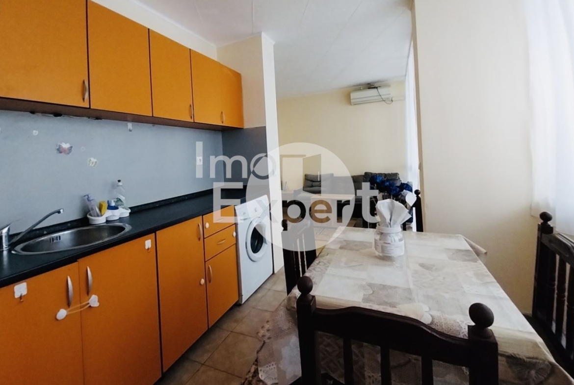 Обзаведен, Двустаен апартамент до у-ще "Константин Петканов" - 0