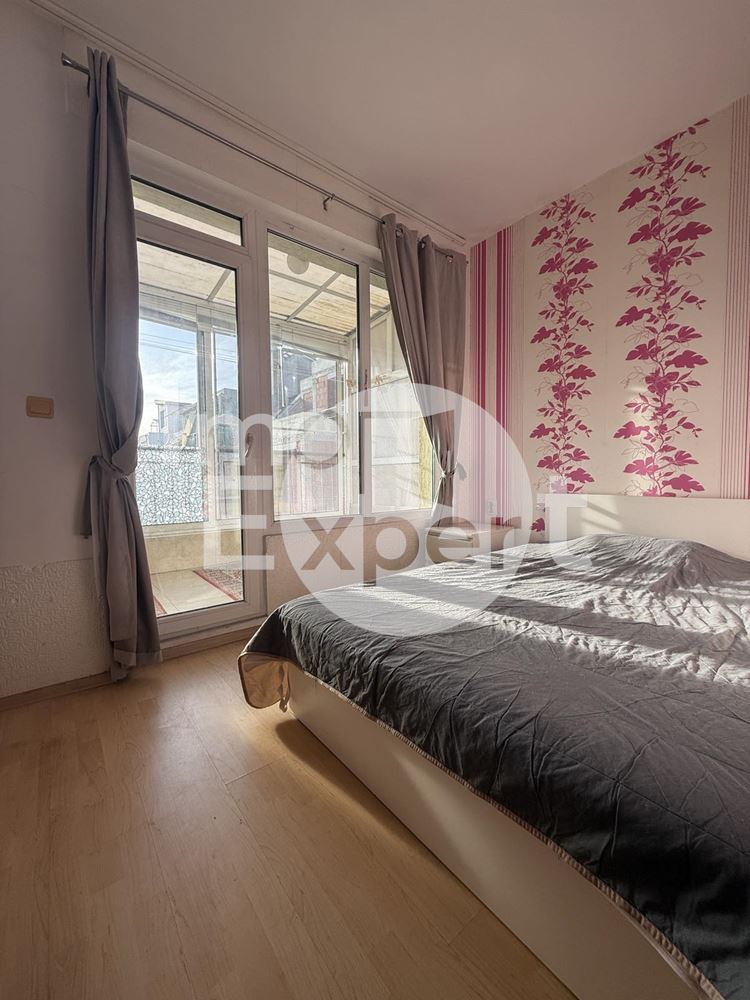 Двустаен южен апартамент с асансьор и акт16 жк.Възраждане !!! - 0