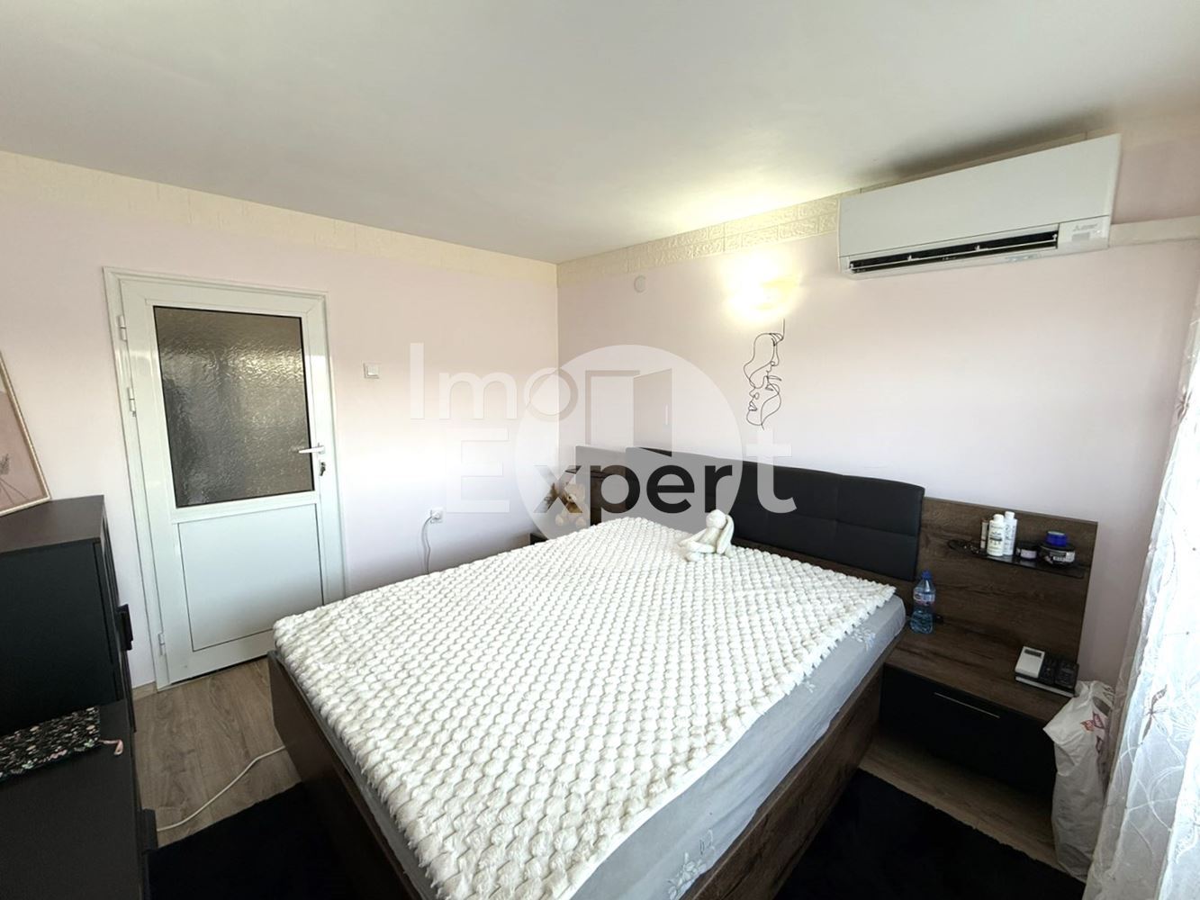 Обзаведен многостаен апартамент на две нива -жк. Меден Рудник - 0