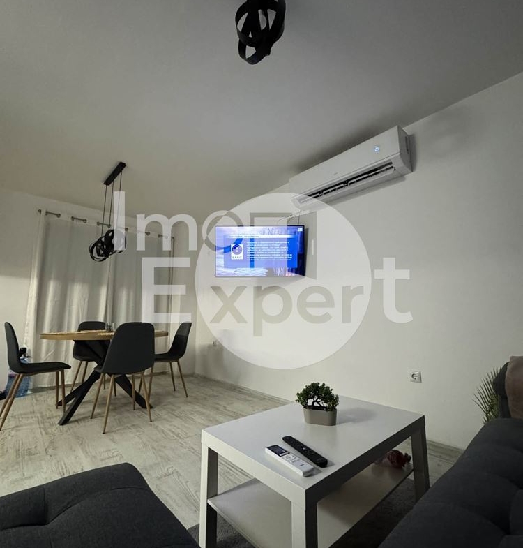 Стилно Обзаведен апартамент с акт16 в жк.Меден рудник - 0