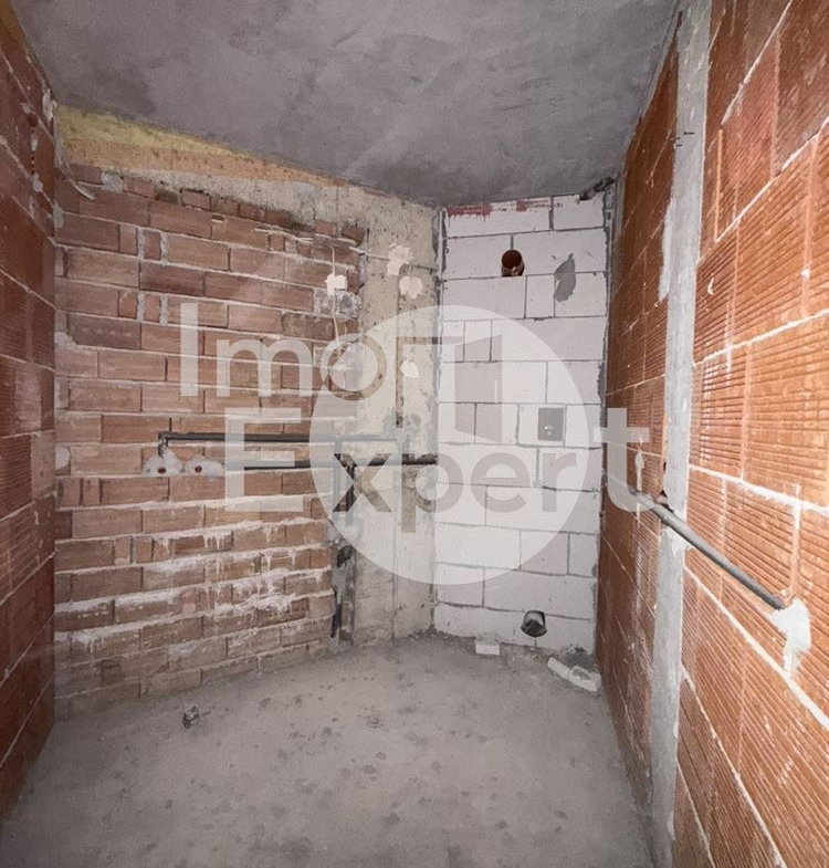 Тристаен апартамент с акт16 жк.Меден рудник зона В - 0