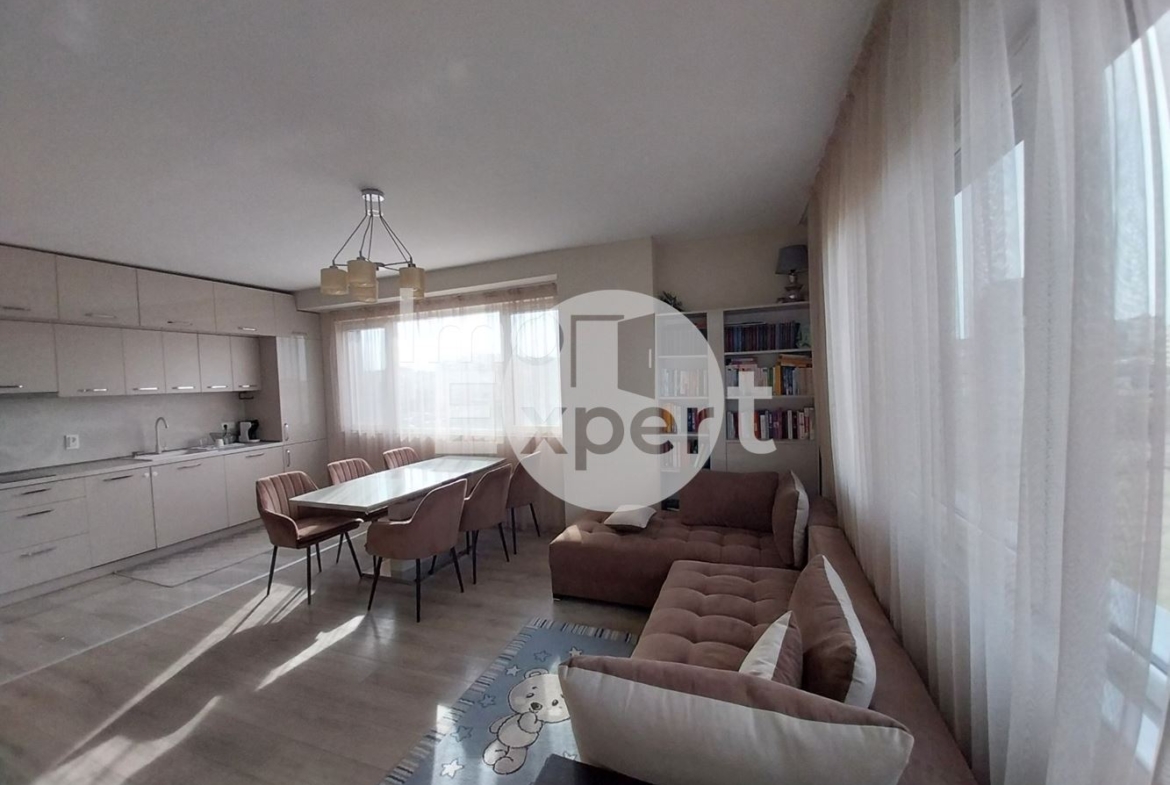 Чисто нов, просторен и обзаведен апартамент в Меден Рудник - 0