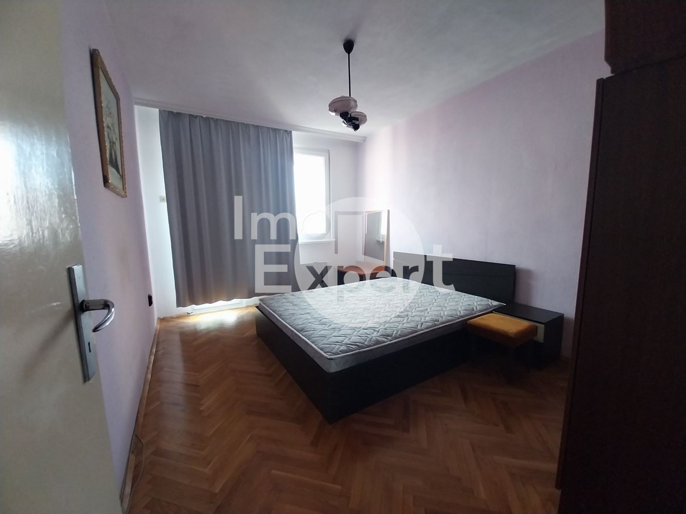 Просторен апартамент с две спални на ТОП локация-0 Просторен апартамент с две спални на ТОП локация - 0