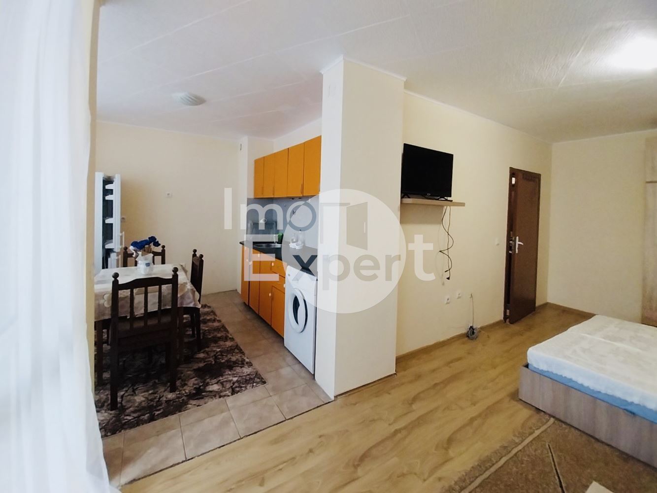 Обзаведен, Двустаен апартамент до у-ще “Константин Петканов”-0 Обзаведен, Двустаен апартамент до у-ще "Константин Петканов" - 0