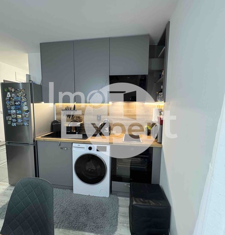 Стилно Обзаведен апартамент с акт16 в жк.Меден рудник - 0