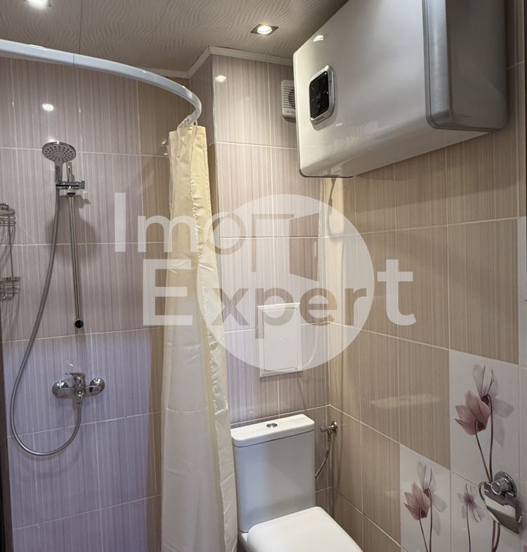 Обзаведен двустаен апартамент в жк.Меден рудник зона А с акт16 - 0