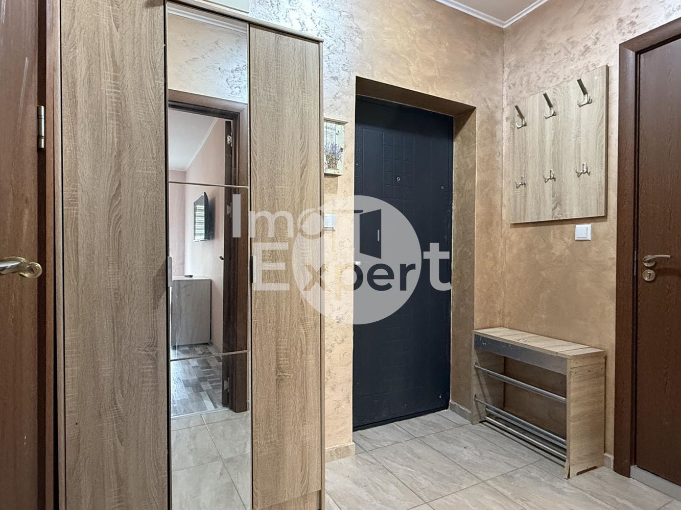 Обзаведен двустаен апартамент в жк.Меден рудник зона А с акт16 - 0