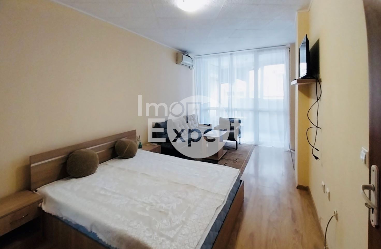 Обзаведен, Двустаен апартамент до у-ще “Константин Петканов”-0 Обзаведен, Двустаен апартамент до у-ще "Константин Петканов" - 0