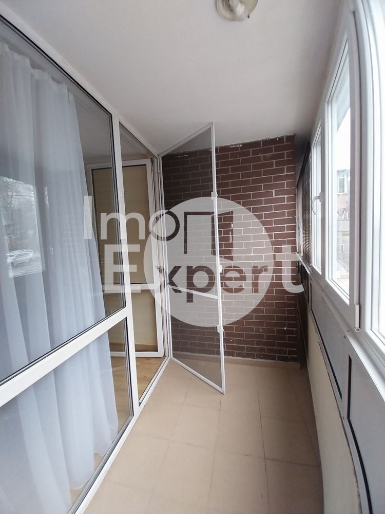 Обзаведен, Двустаен апартамент до у-ще “Константин Петканов”-0 Обзаведен, Двустаен апартамент до у-ще "Константин Петканов" - 0