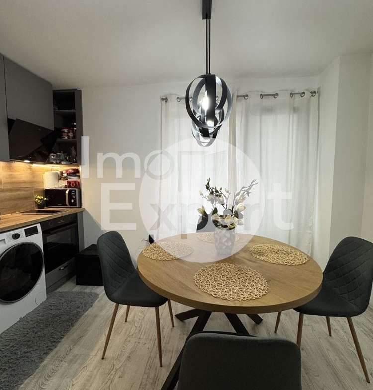 Стилно Обзаведен апартамент с акт16 в жк.Меден рудник - 0