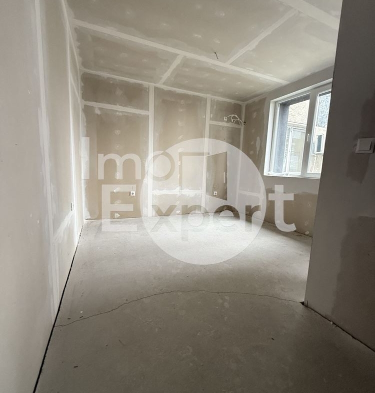 Тристаен апартамент в ж.к. Зорница - ПРЕД АКТ16 - 0