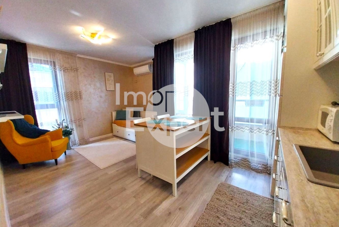 Луксозен, обзаведен, двустаен апартамент в Сарафово - 0