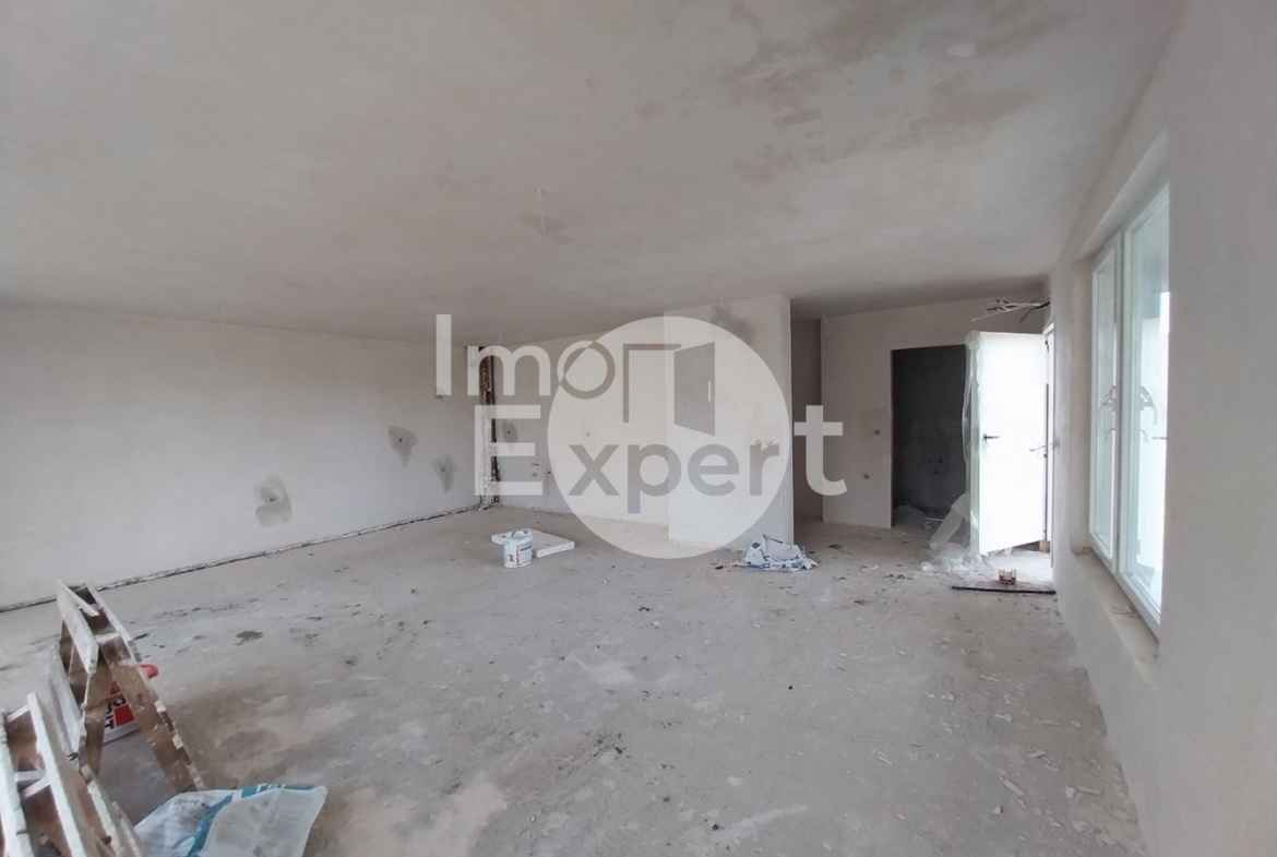 Градска къща в Поморие в близост до морето - 0