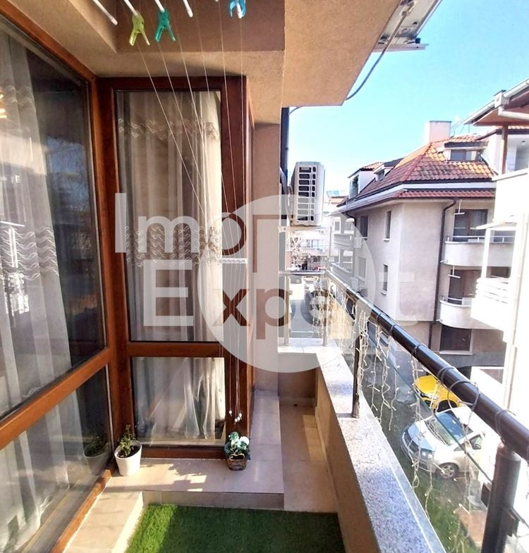 Луксозен, обзаведен, двустаен апартамент в Сарафово - 0