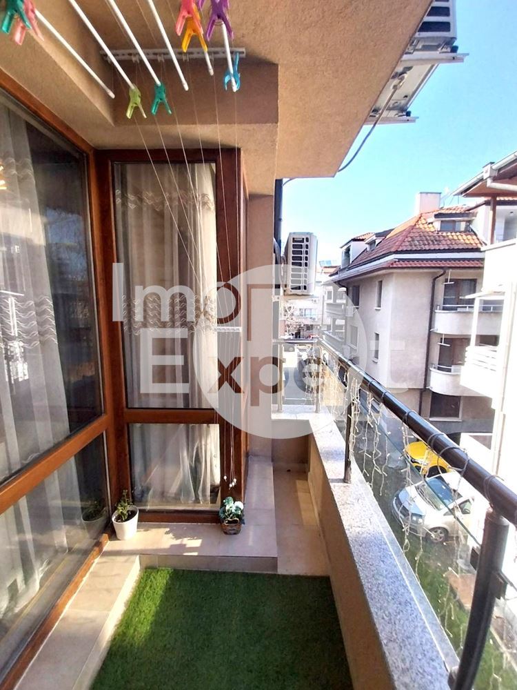 Луксозен, обзаведен, двустаен апартамент в Сарафово - 0