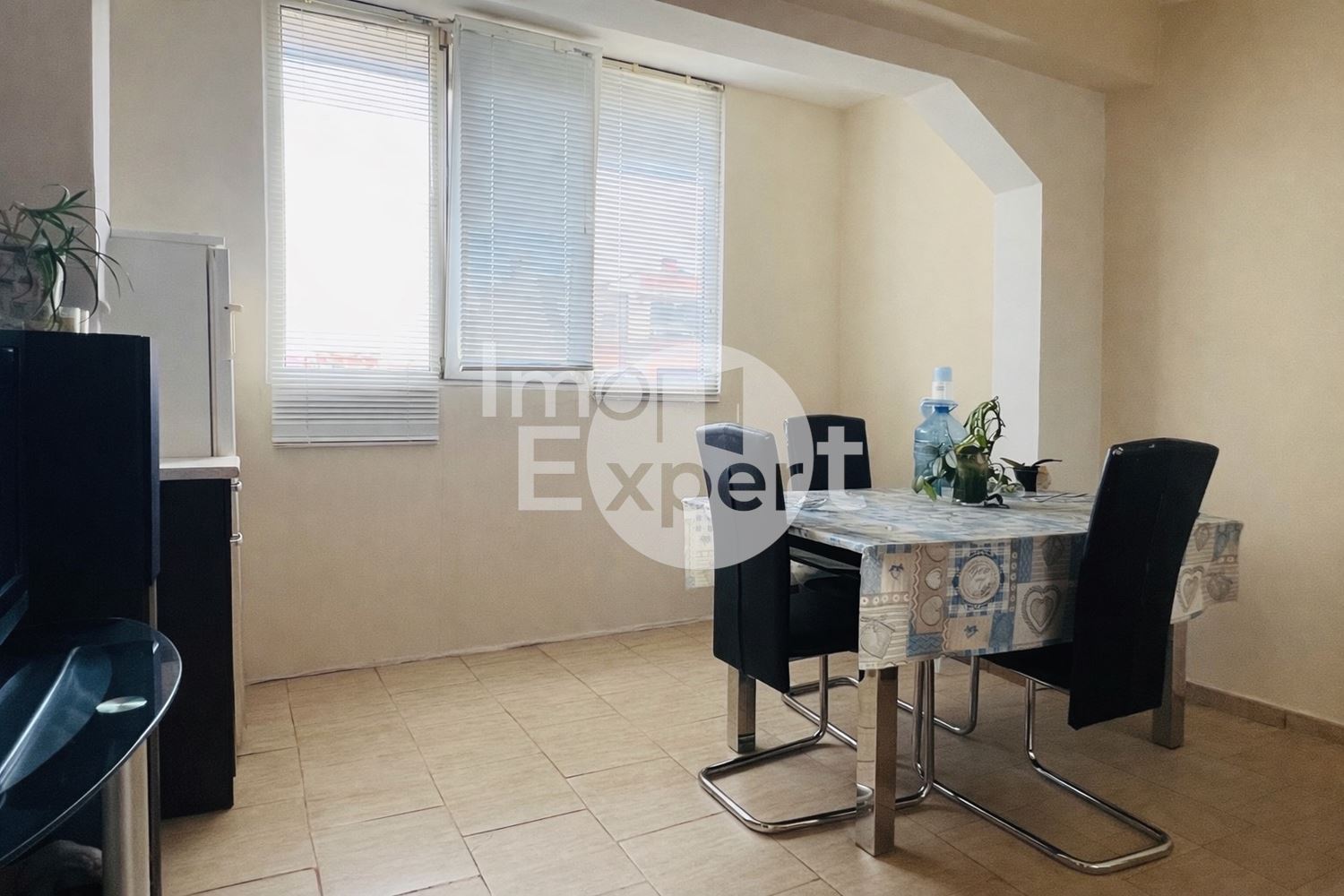 Имот с добър потенциал, разположен в район с високо търсене!!! - 0