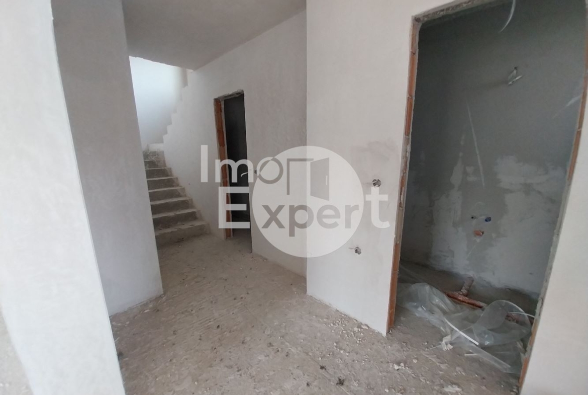 Градска къща в Поморие в близост до морето - 0