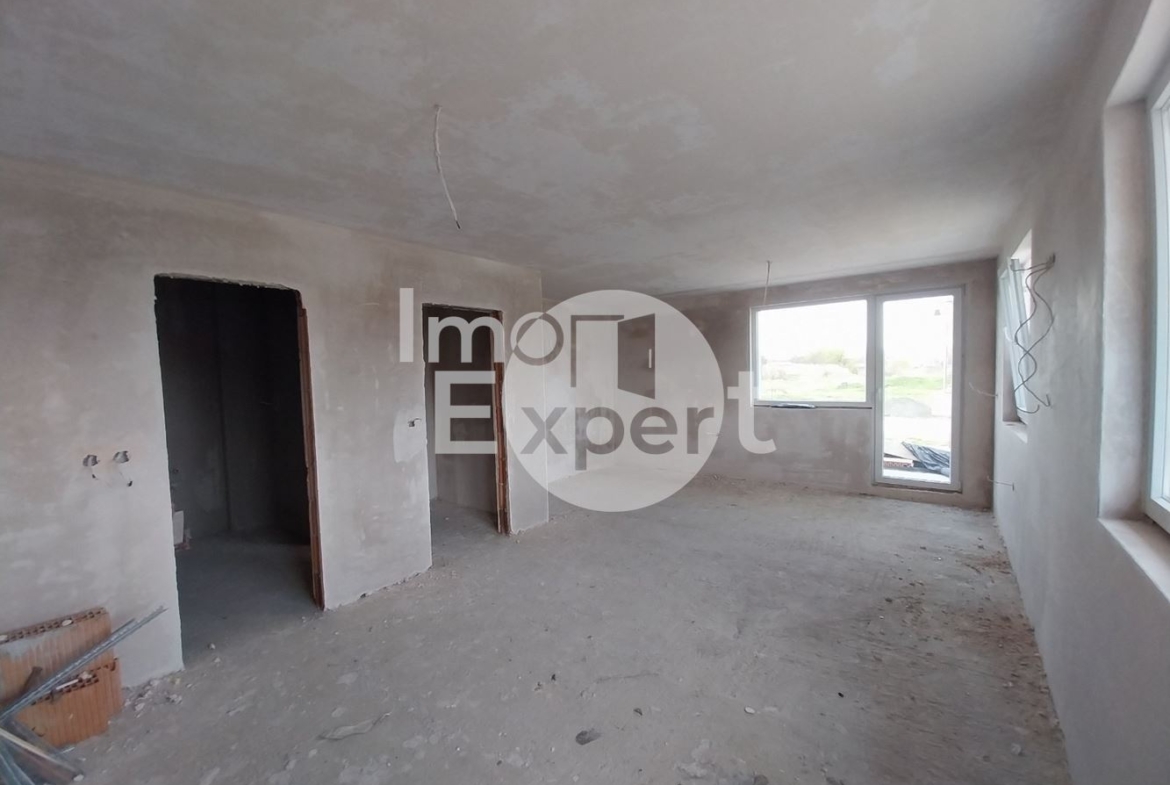 Модерна къща с три спални близо до морето в град Поморие - 0