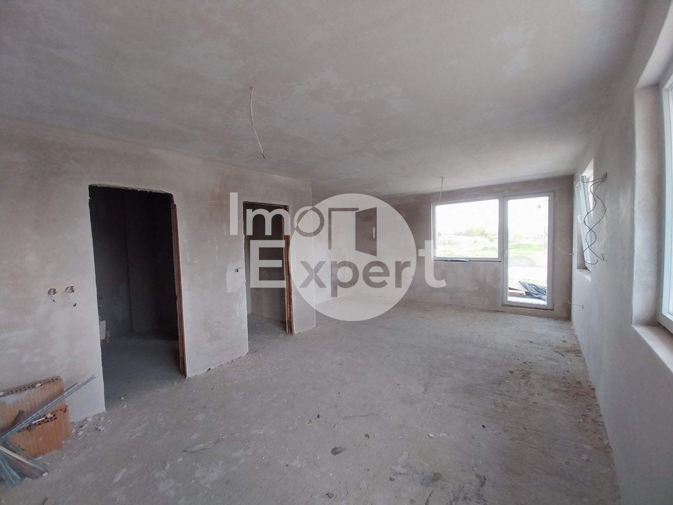 Модерна къща с три спални близо до морето в град Поморие - 0