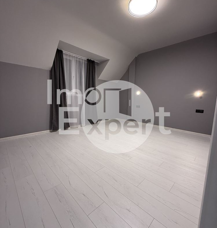 Тристаен апартамент до ключ с кухня акт16 в жк.Меден рудник - 0