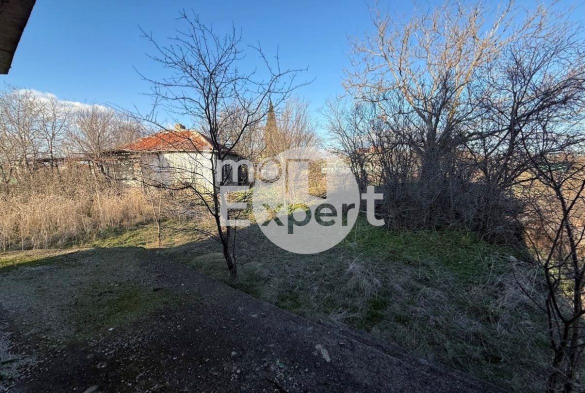 Къща на груб строеж в село Аспарухово - 0