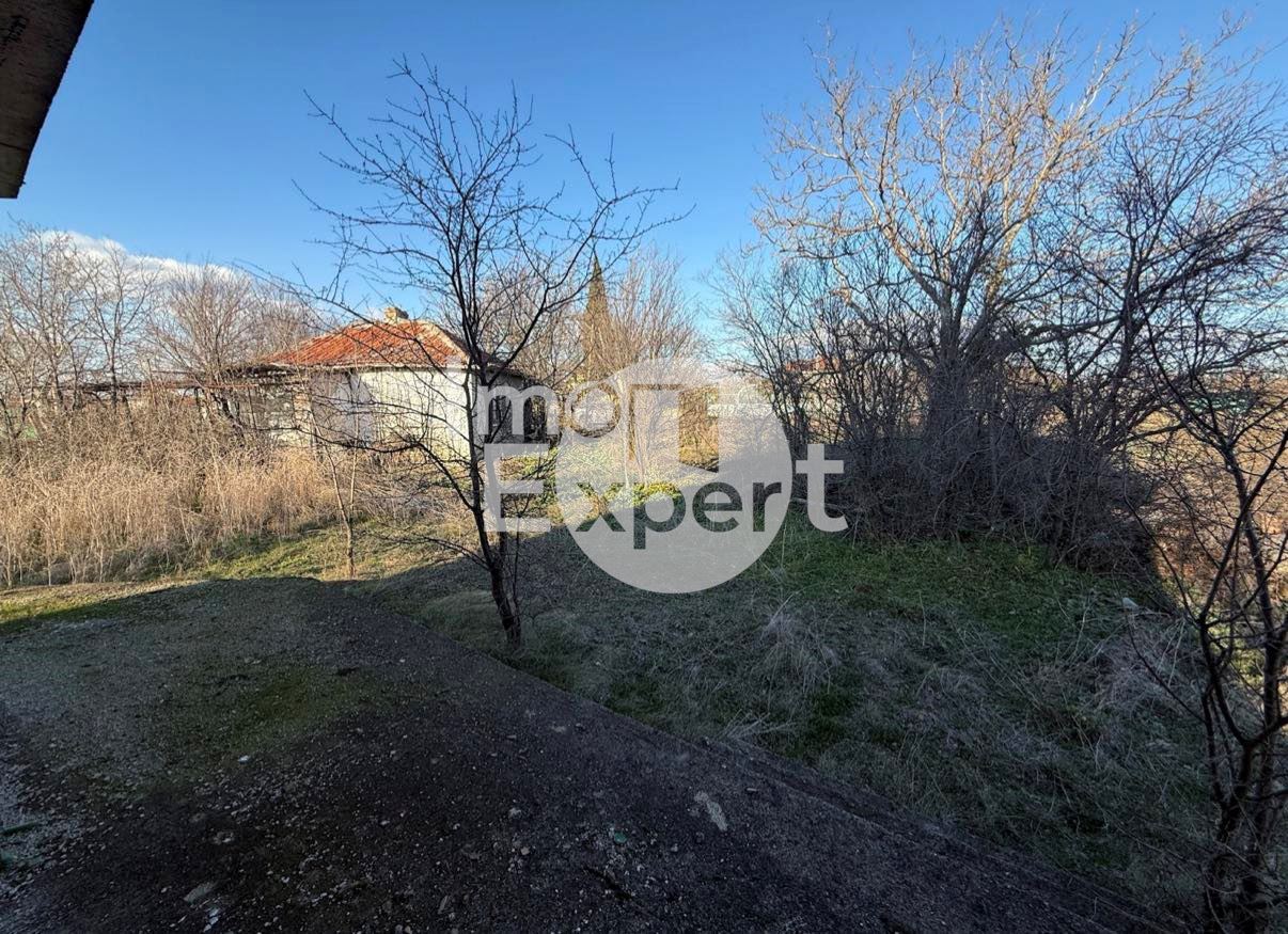 Къща на груб строеж в село Аспарухово - 0